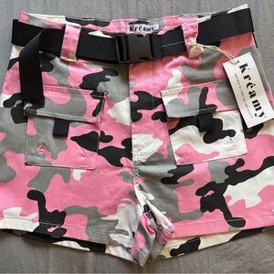 Pink Camo Women's Shorts XL (32” waist)